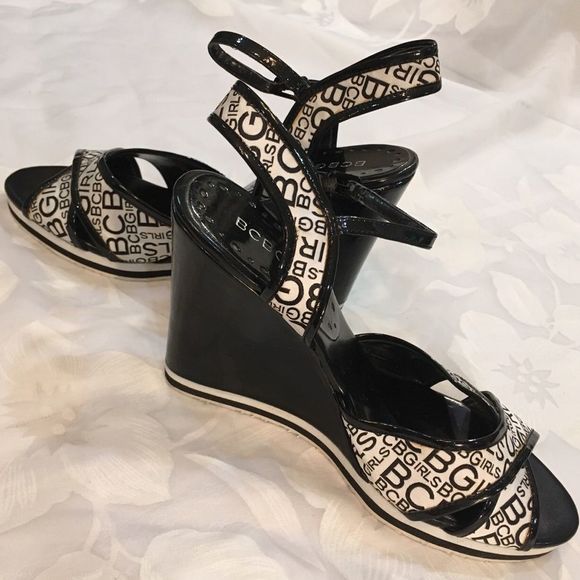 BCBG Logo Black And White Wedge Sandals - Picture 7 of 8